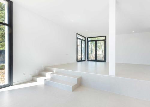 salón en dos niveles